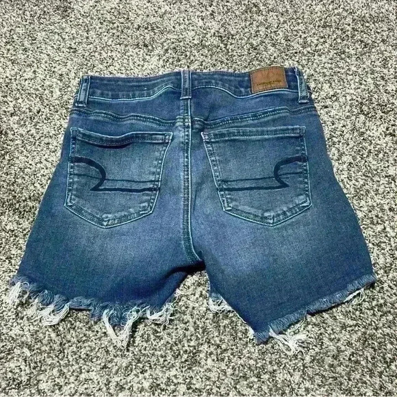 American Eagle Hi Rise Shortie Next Level Stretch Jean shorts Size 2 Frayed Hem - Picture 9 of 10